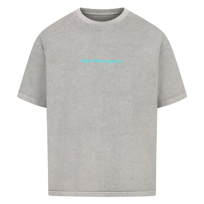 Oversized Shirt in Washed Grey, Dropped Shoulders, Aufdruck Hall of Horsepower in hellblau in der mitte auf Brusthöhe.
